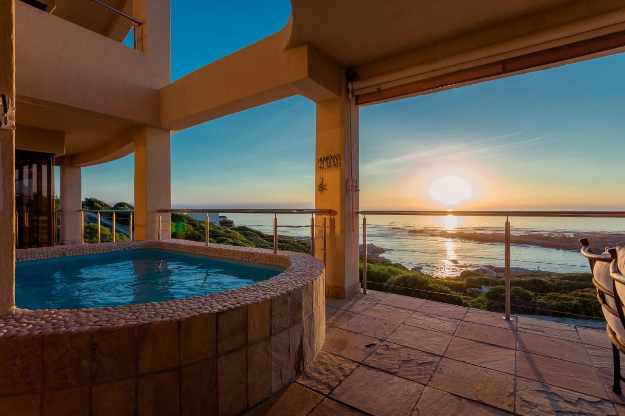 Whale Waters Self Catering Gansbaai Apartment Де Келдерс Екстериор снимка