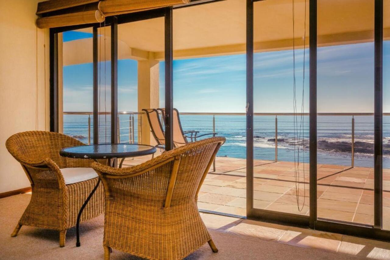 Whale Waters Self Catering Gansbaai Apartment Де Келдерс Екстериор снимка